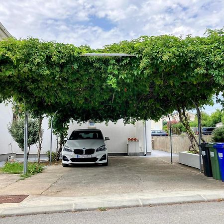 Apartmani Sersic باشْكا المظهر الخارجي الصورة